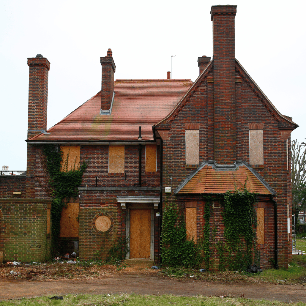 Boarding up empty property